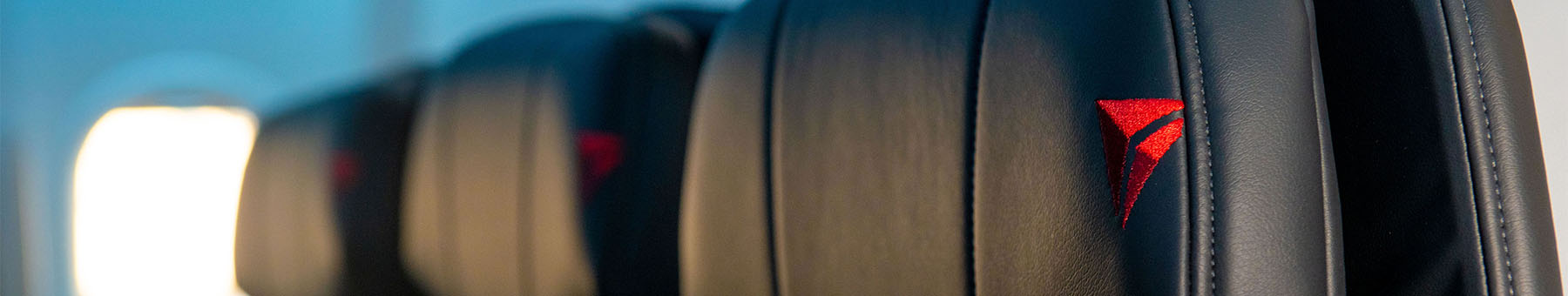 empty chairs in delta premium select cabin